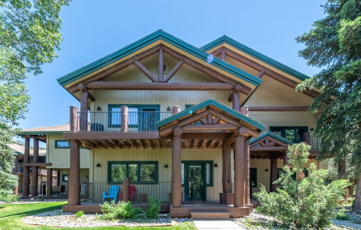 1730 Saddle Creek Court Photo