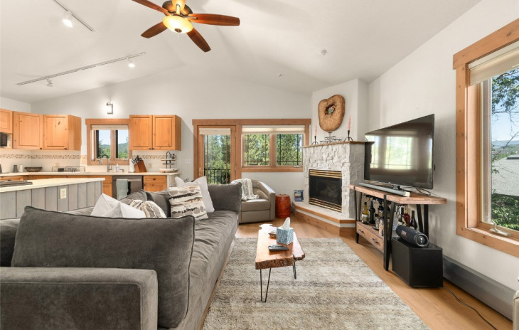 1730 Saddle Creek Court Photo