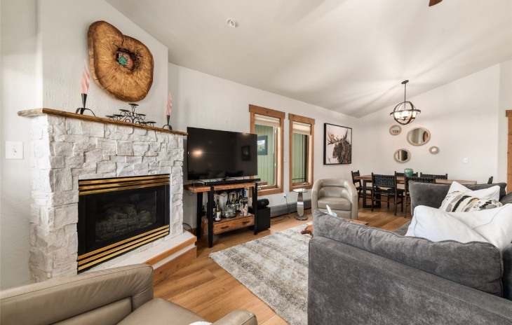 1730 Saddle Creek Court Photo