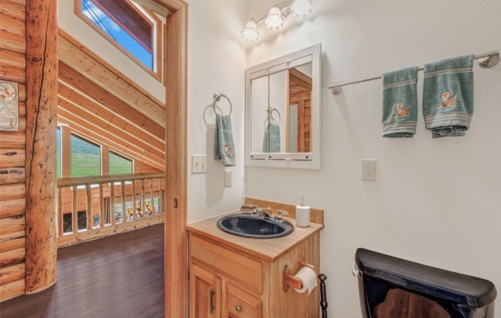 60455 Floyd Creek Road Photo