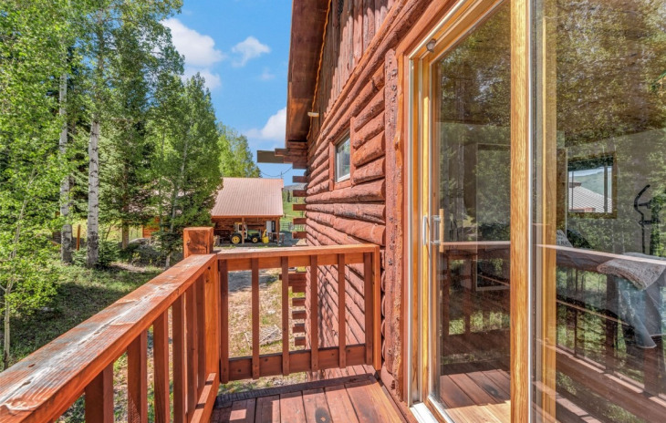 60455 Floyd Creek Road Photo