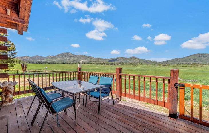 60455 Floyd Creek Road Photo