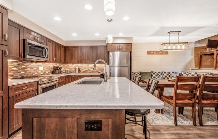 2767 Apres Ski Way Photo