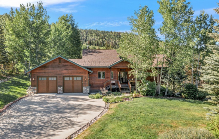 2055 Bear Drive Photo