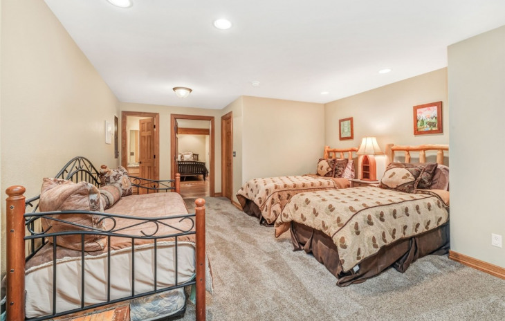 2055 Bear Drive Photo
