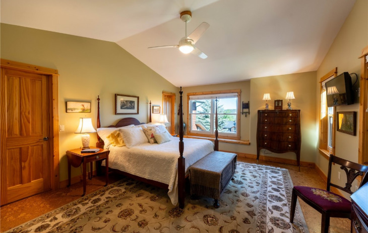 1261 Harwig Circle Photo