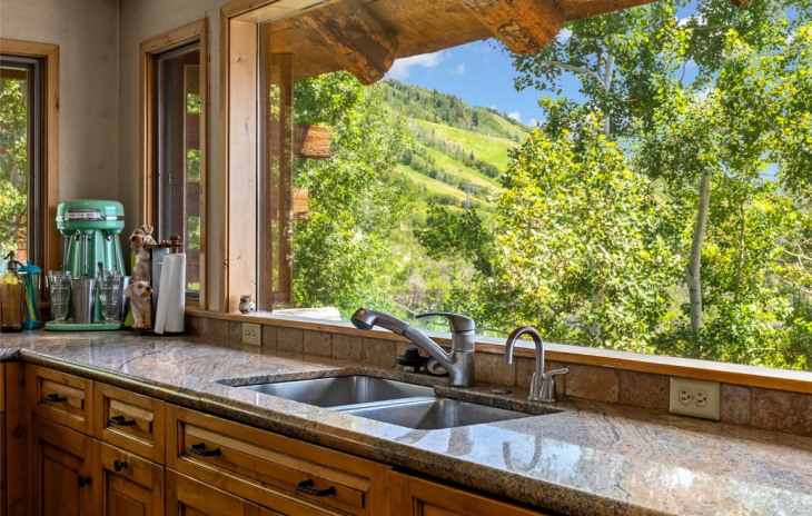 2350 Glacier Ridge Photo