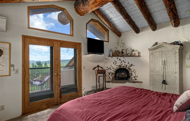 2350 Glacier Ridge Photo