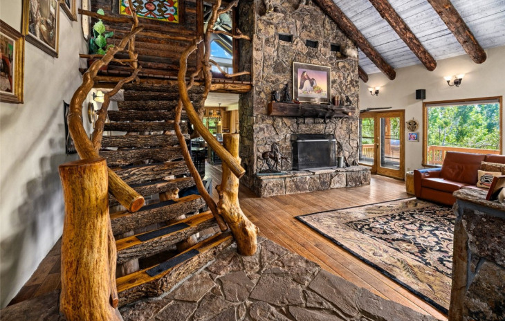 2350 Glacier Ridge Photo