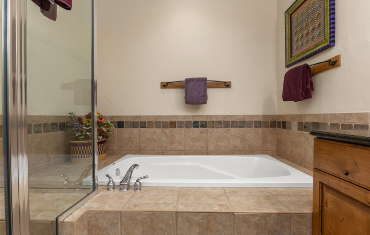 1558 Flattop Circle Photo
