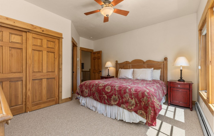 1558 Flattop Circle Photo