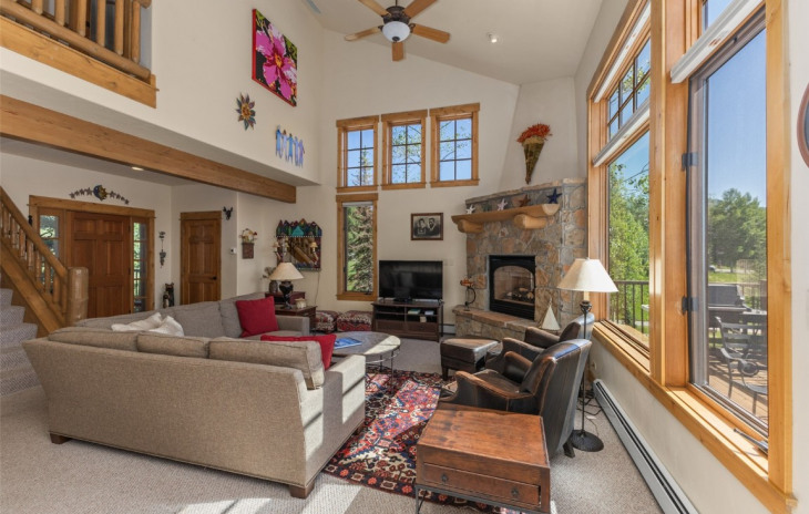1558 Flattop Circle Photo