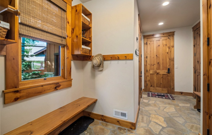 30620 Lakeshore Trail Photo