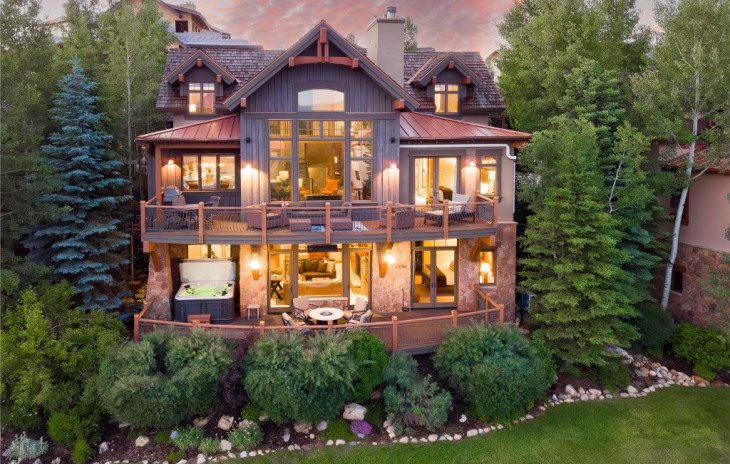 1403 Eagle Glen Drive Photo