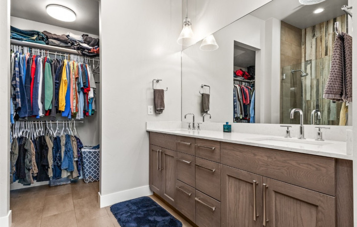1260 Urban Way Photo