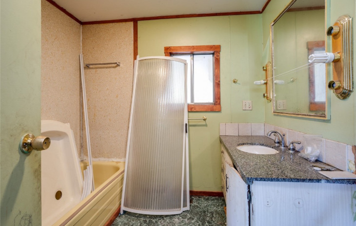 295 S Spruce Street Photo