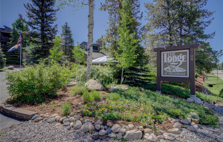 2700 Village Drive Photo