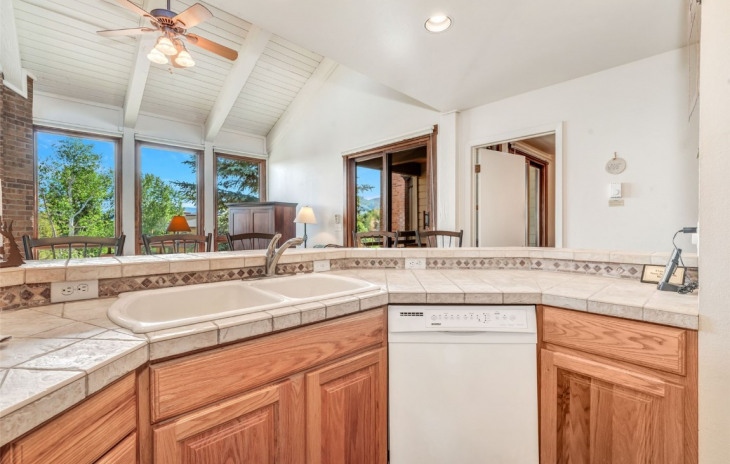 2700 Village Drive Photo