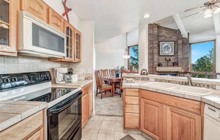 2700 Village Drive Photo