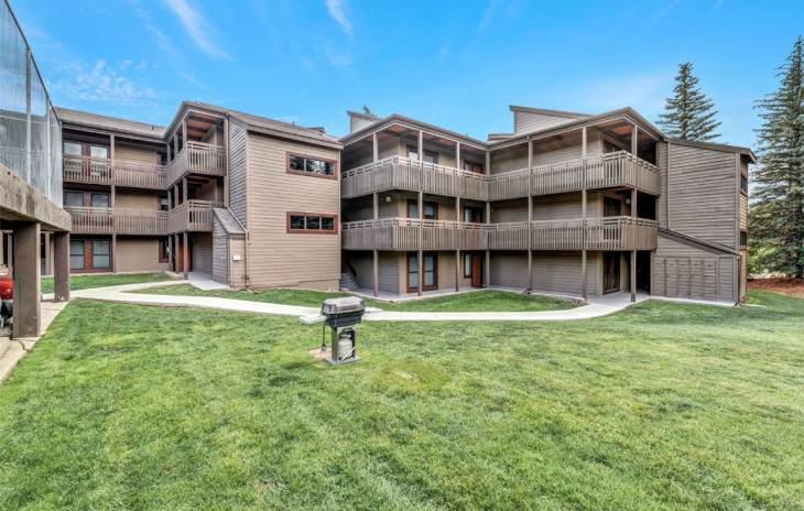 2700 Village Drive Photo
