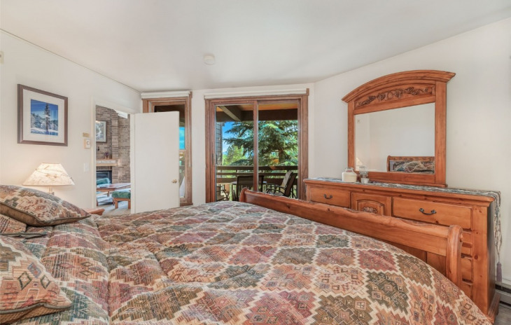 2700 Village Drive Photo