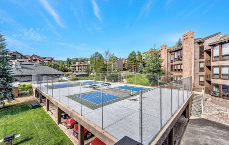 2700 Village Drive Photo