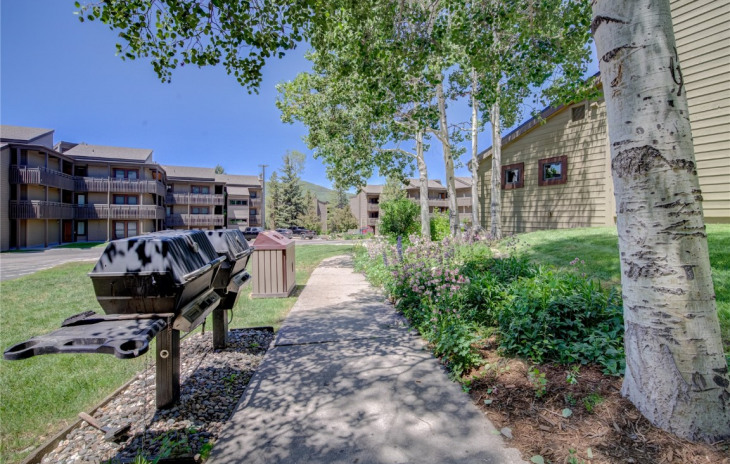 2700 Village Drive Photo