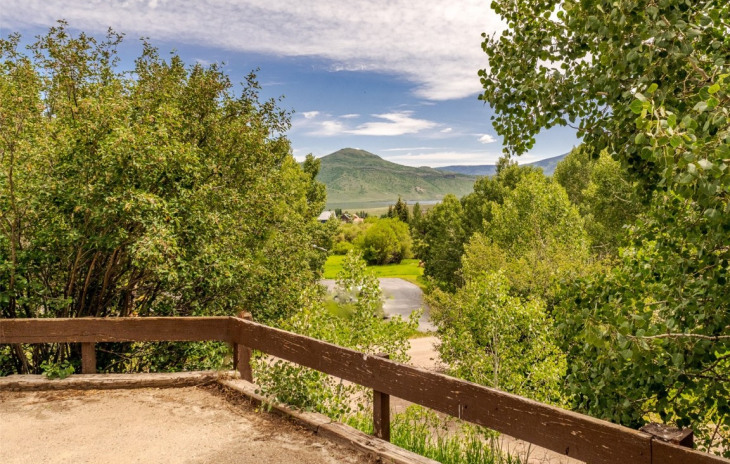 29930 Rock Point Trail Photo