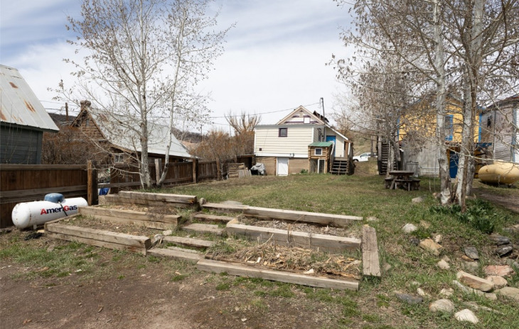 214 E Main Street Photo