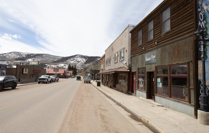 214 E Main Street Photo
