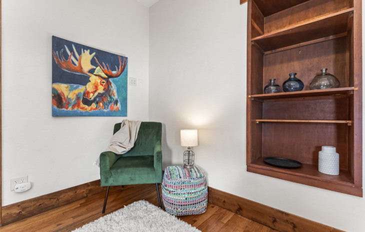 214 E Main Street Photo