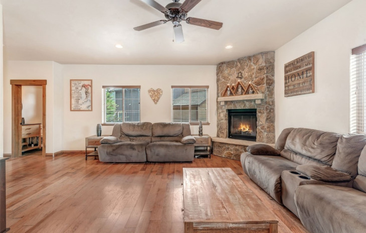 441 Willett Heights Court Photo