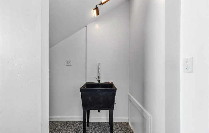 2270 Marble Court Photo