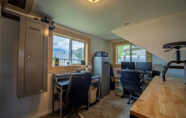 207 Lincoln Street Photo