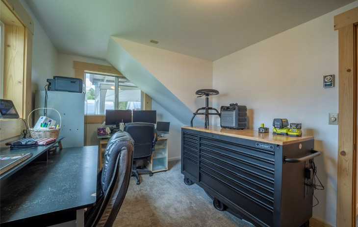 207 Lincoln Street Photo