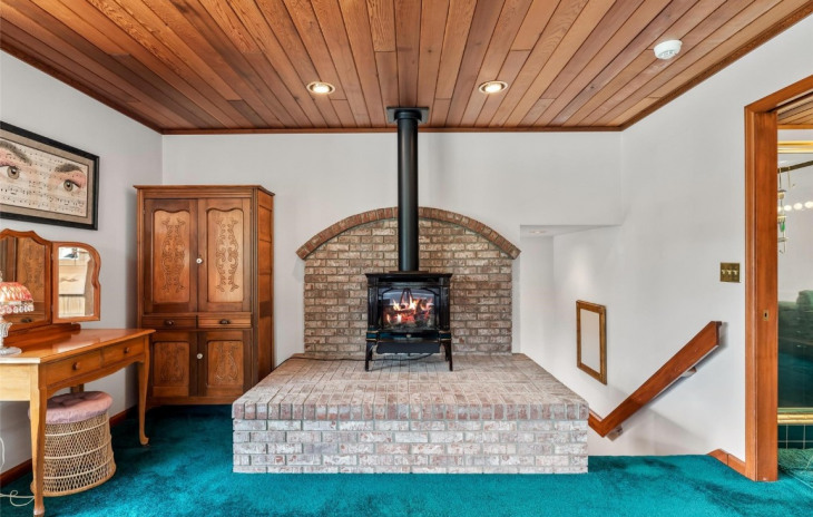 1008 Oak Street Photo