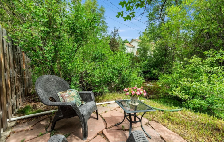 1008 Oak Street Photo
