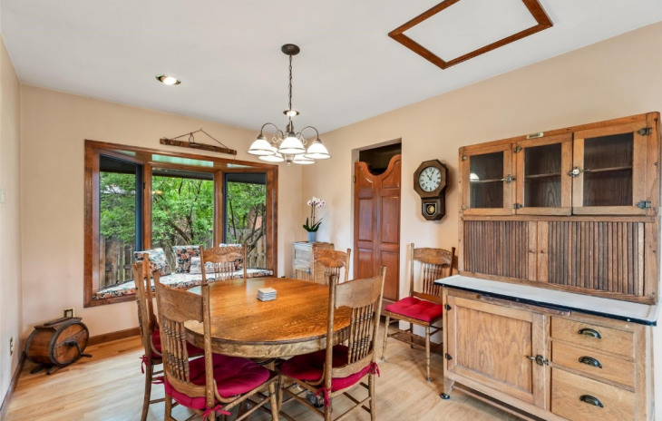 1008 Oak Street Photo