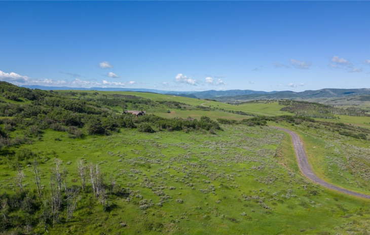 27105 Cowboy Up Road Photo