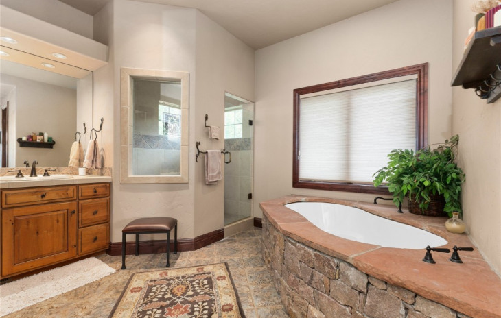 2580 Ridge Road Photo