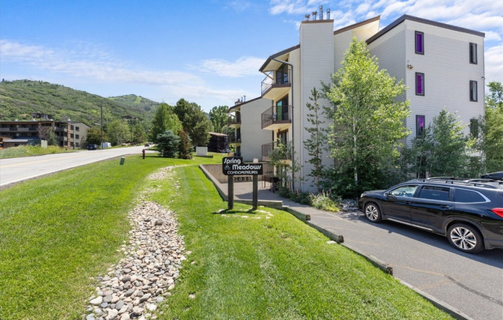 2035 Walton Creek Road Photo