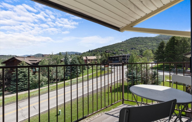 2035 Walton Creek Road Photo