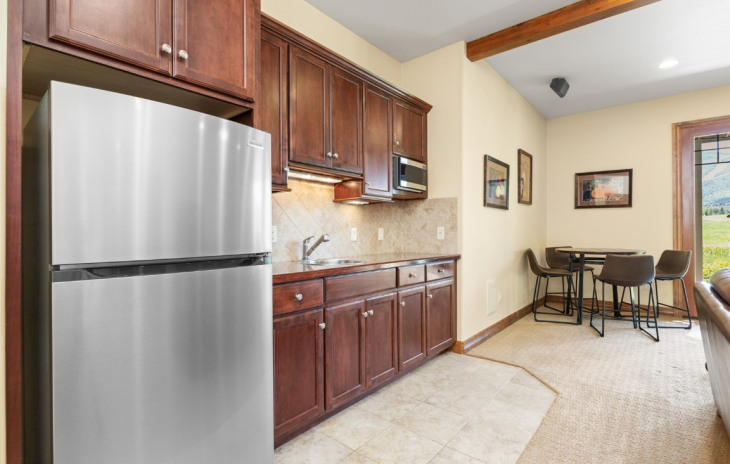 1052 Longview Circle Photo