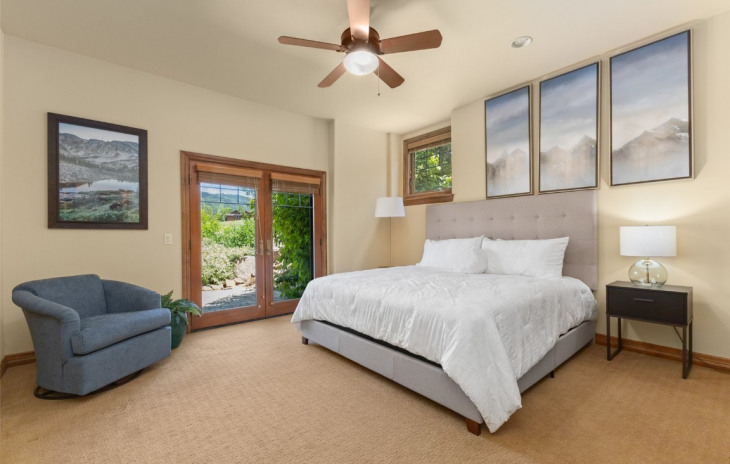 1052 Longview Circle Photo