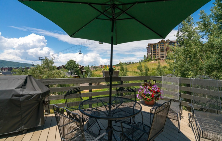 2350 Ski Trail Lane Photo