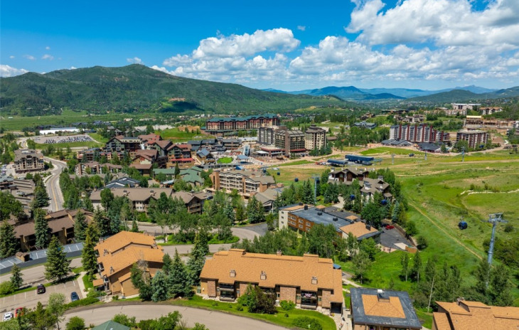 2350 Ski Trail Lane Photo