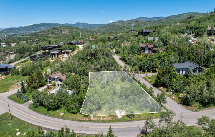 TBD Alpine Drive Photo