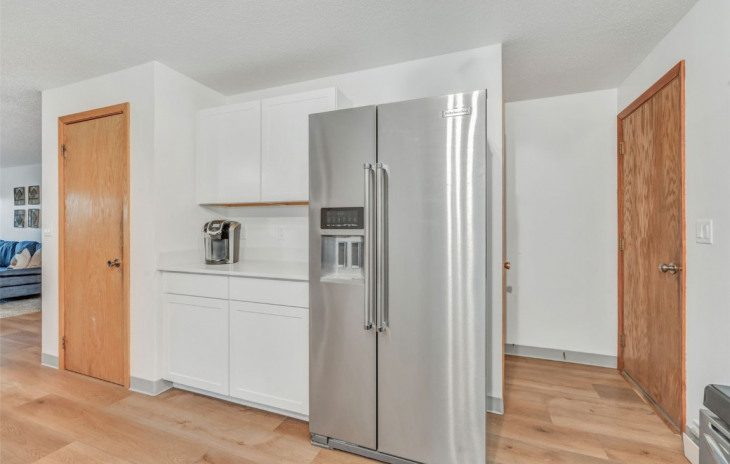 186 Maple Street Photo