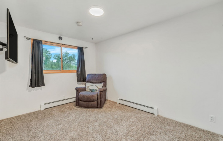 186 Maple Street Photo