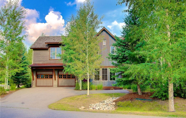 1301 Turning Leaf Court Photo
